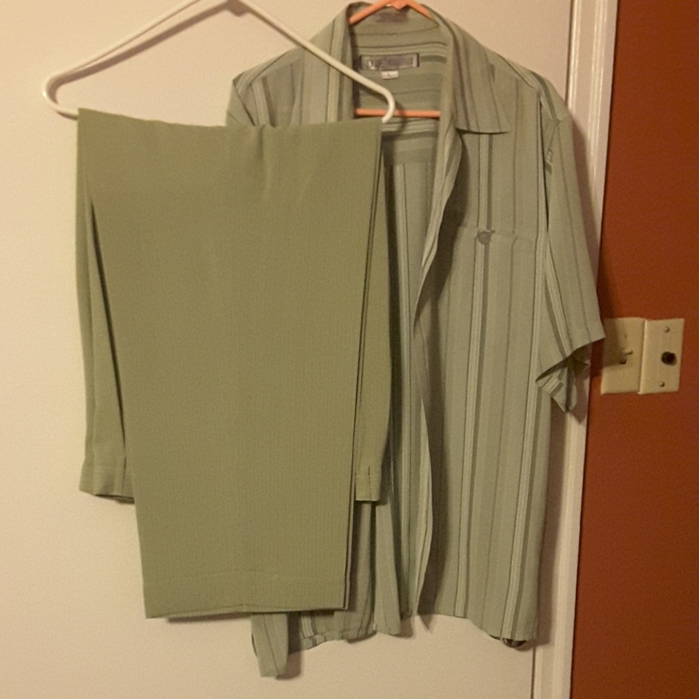 Men's Suit